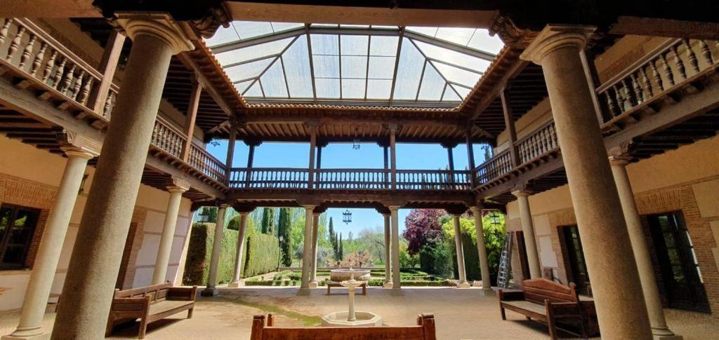 Casa Palacio Toledo Puy Du Fou Extérieur photo